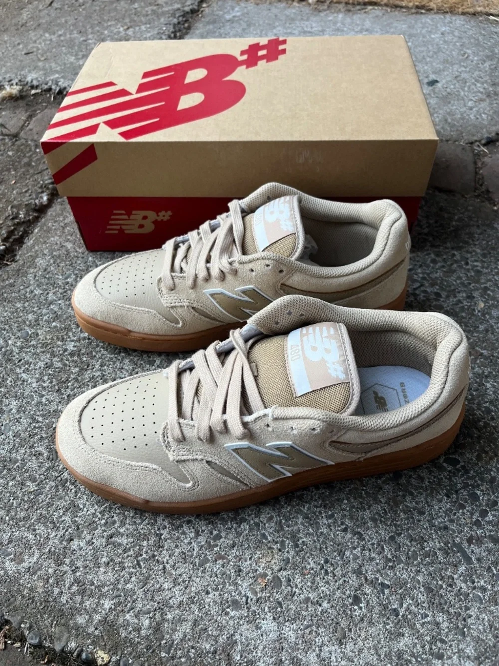 New Balance 480 shoes size 9.5